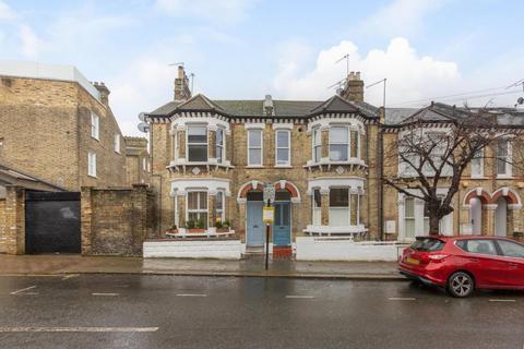 1 bedroom flat for sale, Limburg Road, London