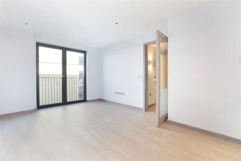 Studio to rent, Cummings House, 11 Chivers Passage, London