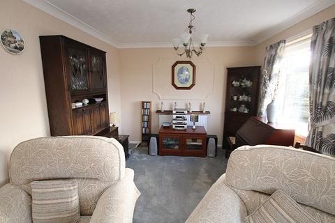 3 bedroom detached bungalow for sale, CHESTNUT ROAD, WALTHAM