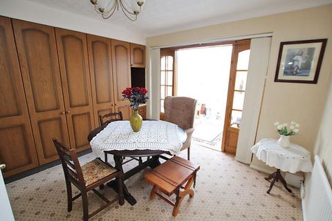 3 bedroom detached bungalow for sale, CHESTNUT ROAD, WALTHAM