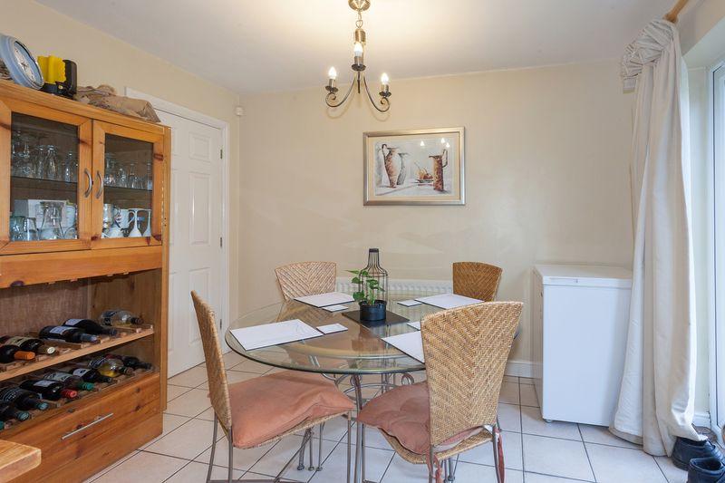 Dining kitchen