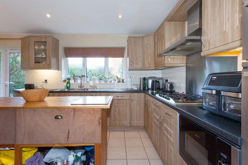 Dining kitchen