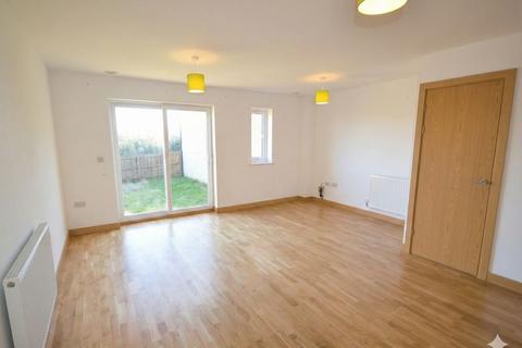 3 bedroom terraced house to rent, Olympia Way, Whitstable