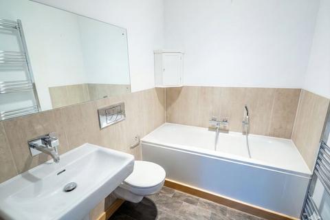 3 bedroom terraced house to rent, Olympia Way, Whitstable