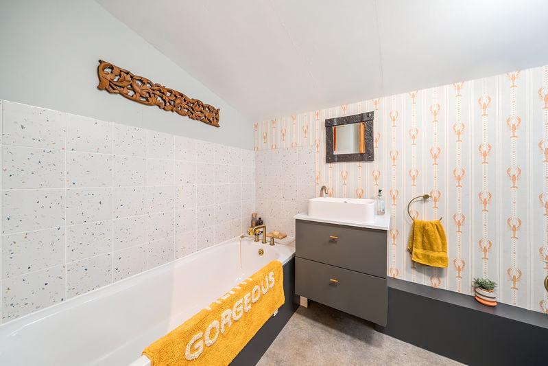 Annex bathroom