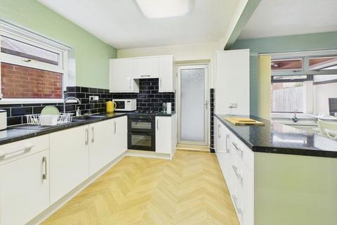 3 bedroom terraced house for sale, Mayland Avenue, Hull