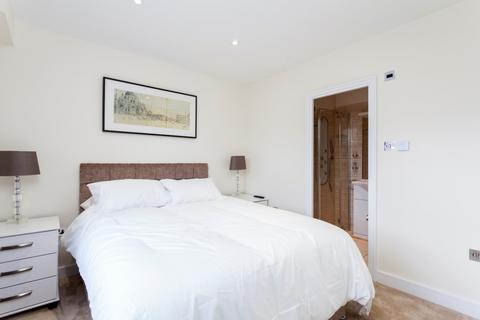 1 bedroom apartment for sale, Beaufort Gardens, Knightsbridge, London, SW3 1PT