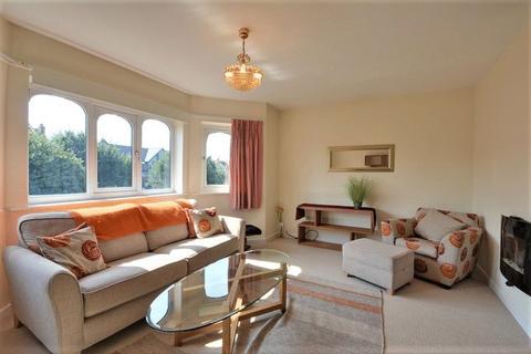 undefined, To Let - Park Avenue, Southport - Two Bedroom Duplex Apt