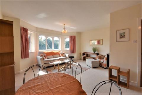 undefined, To Let - Park Avenue, Southport - Two Bedroom Duplex Apt