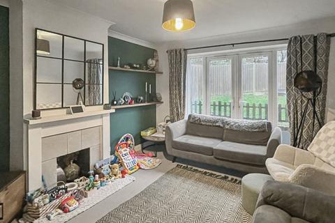 3 bedroom end of terrace house for sale, Hillary Road - A Beautiful Home