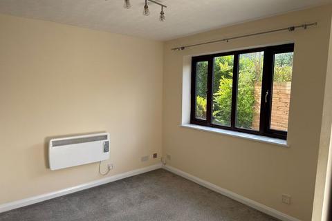 undefined, Daventry