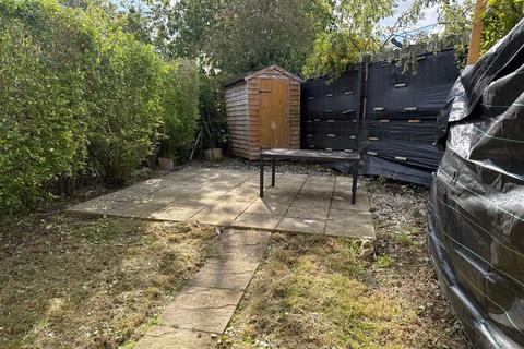undefined, Daventry