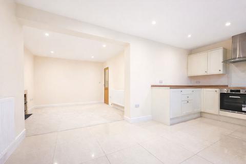 undefined, Sun Crescent, Aylesbury HP18