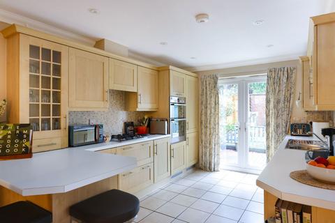 undefined, Woodmeade Close, Cheltenham GL52