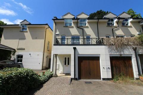 undefined, Woodmeade Close, Cheltenham GL52