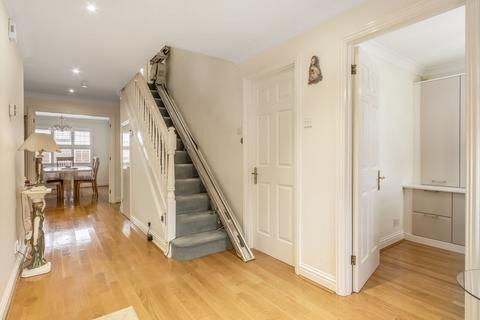 5 bedroom detached house for sale, Bittern Close, Cheshunt EN7