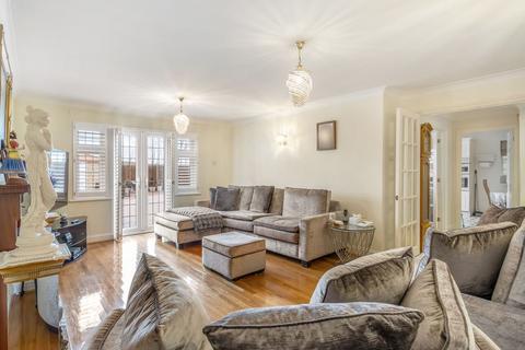 5 bedroom detached house for sale, Bittern Close, Cheshunt EN7