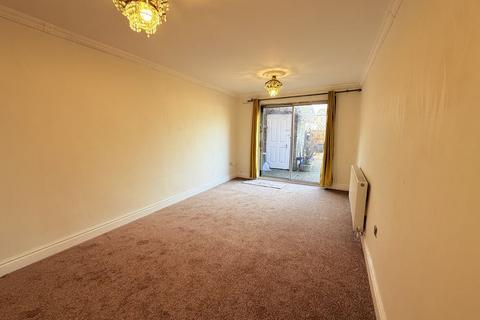 undefined, Hazeltree Lane, Northolt