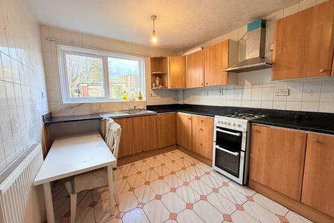 undefined, Hazeltree Lane, Northolt