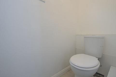 2 bedroom terraced house to rent, Church Road, Bexleyheath DA7