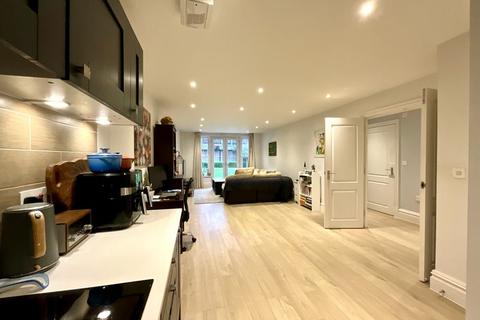 2 bedroom apartment for sale, Knyveton Road, Bournemouth
