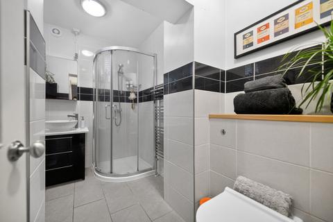 4 bedroom terraced house for sale, St. Simons Road, Southsea