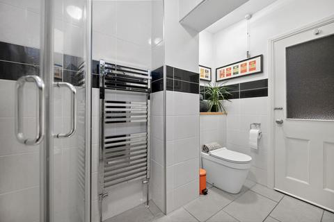 4 bedroom terraced house for sale, St. Simons Road, Southsea