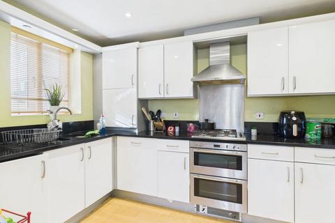 3 bedroom apartment for sale, Rivermead, Chatham