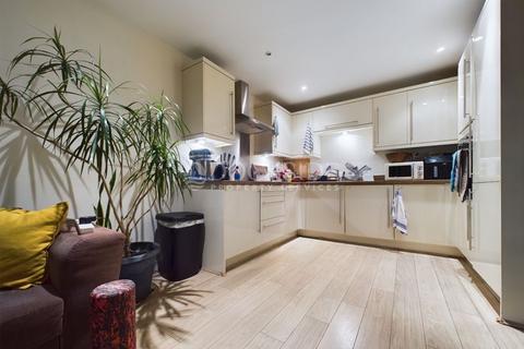 2 bedroom apartment to rent, Drift Court, Basin Approach, London