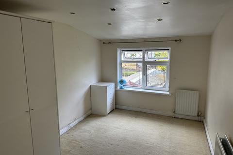 undefined, Daisy Hill, Bradford BD9
