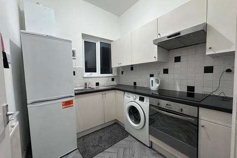 undefined, Richmond Road, Cardiff CF24