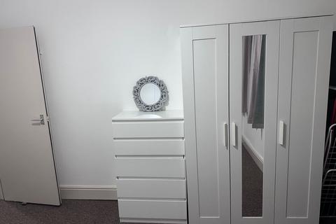 undefined, Richmond Road, Cardiff CF24