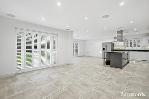 undefined, London Road, Great Notley, CM77
