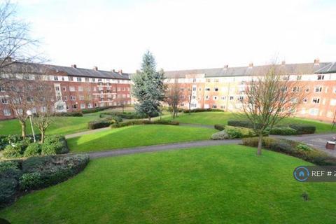 2 bedroom flat to rent, Melmerby Court, Salford, M5