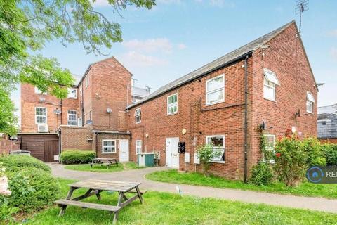 undefined, Duncombe Street, Bletchley, Milton Keynes, MK2