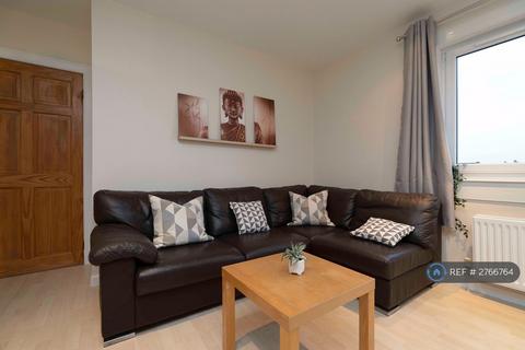 1 bedroom flat to rent, South Gyle Loan, Edinburgh, EH12