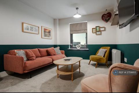 undefined, Lydia Ann Street, Liverpool, L1