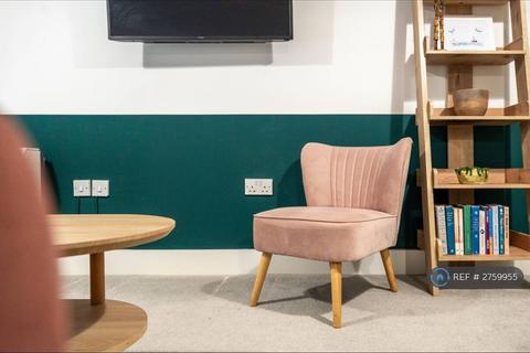 undefined, Lydia Ann Street, Liverpool, L1