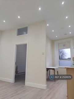 2 bedroom flat to rent, Mare Street, London, E8