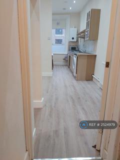 2 bedroom flat to rent, Mare Street, London, E8
