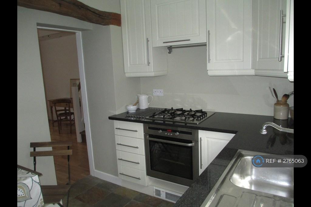 Breakfast Kitchen - 3.38m x 2.34m