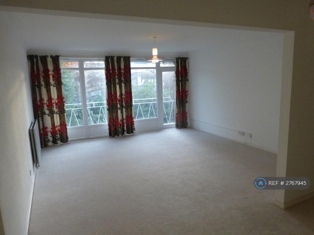 03 Living Room