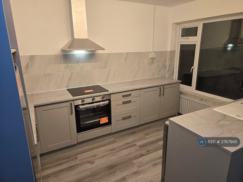 05 Kitchen