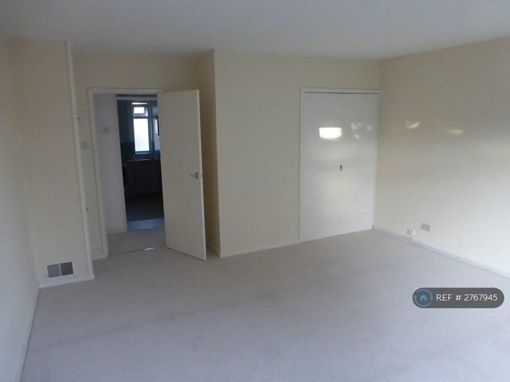 10 Bedroom 1