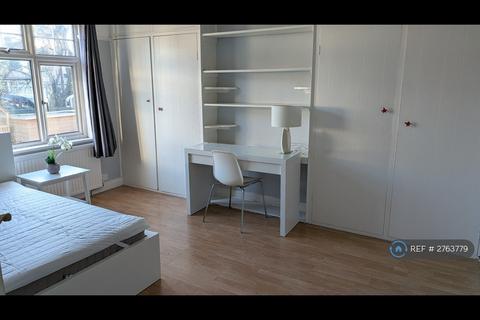 undefined, Leigham Court Road, London, SW16