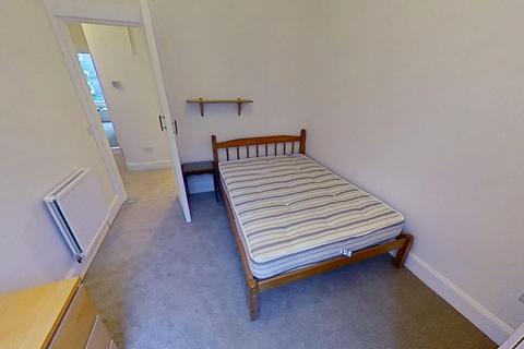 2 bedroom flat to rent, GLEN STREET, EDINBURGH, EH3