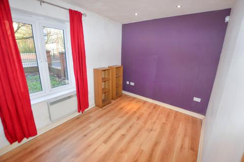 2 bedroom flat to rent, Jackson Crescent, Hulme, Manchester, M15