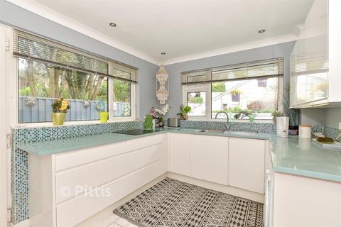 4 bedroom chalet for sale, Gills Cliff Road, Ventnor, Isle of Wight