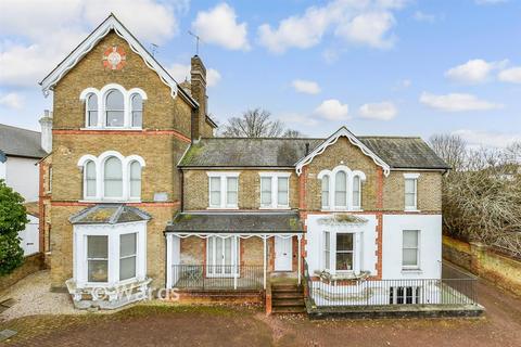 2 bedroom ground floor flat for sale, Beaconsfield House, Broadstairs CT10