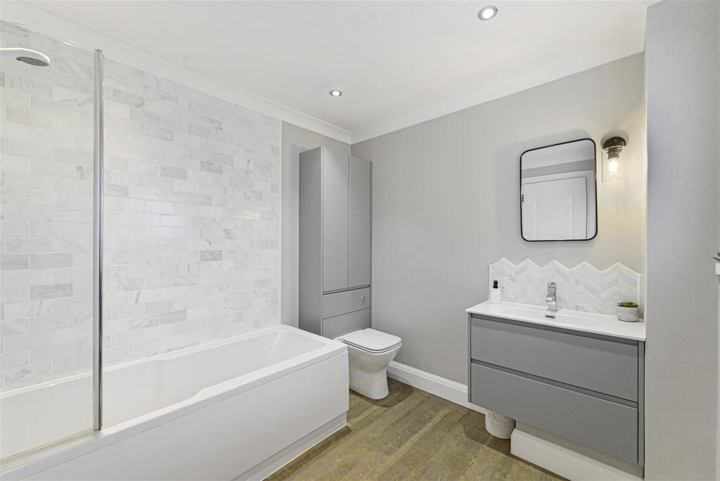 16 Redwell27.jpg